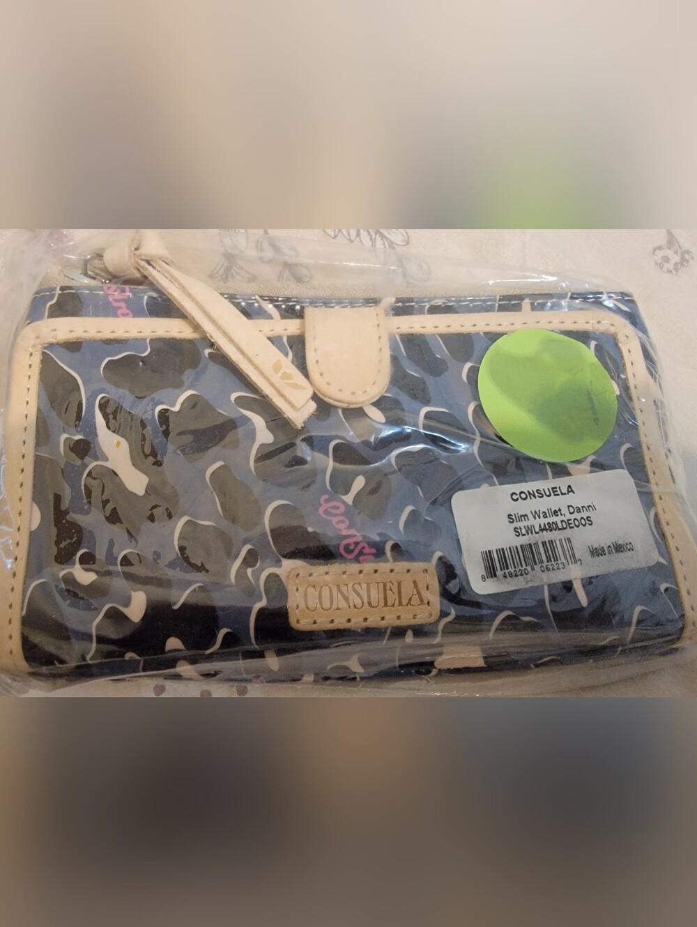 NWT Danni Consuela Slim Wallet